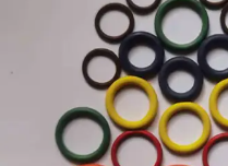 N3945GRN |NBR生胶 | 耐油| 较高ACN含量，耐油性能优异，强度较高;中低门尼粘度，加工性优异。